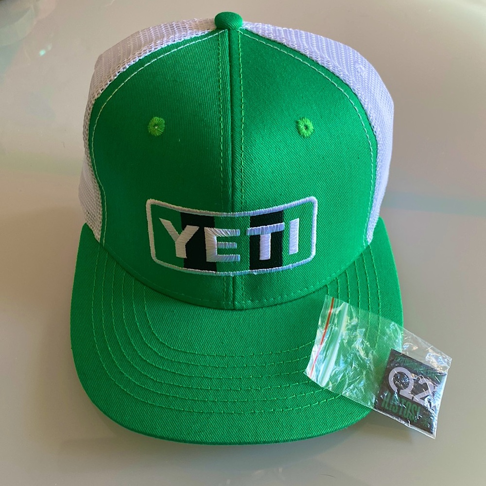 Austin FC hat and pin bundle
